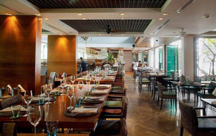 Twinpalms Surin Phuket Resort