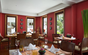 Thajsko-Amari-Emerald-Cove-restaurace-1465