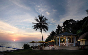 Rawi Warin Resort & Spa