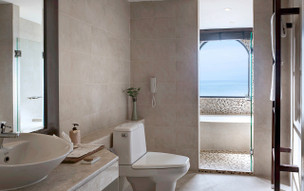 Rawi Warin Resort & Spa