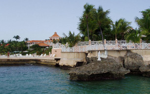 Coco Reef Resort & Spa