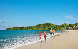 DDPBP_Family_Beach_3_160088_1500x0