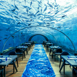 Maledivy - podmořské restaurace