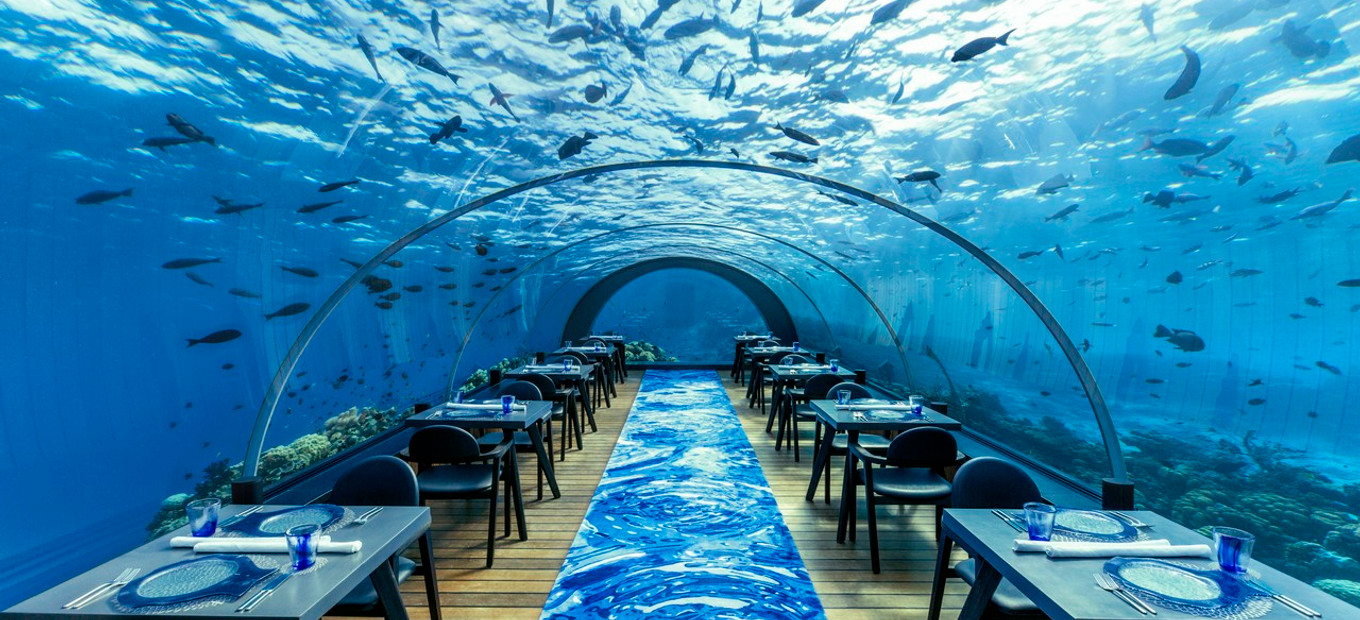 Maledivy - podmořské restaurace