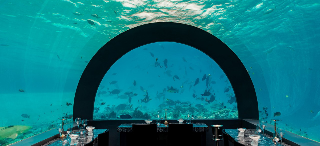 Maledivy - podmořské restaurace