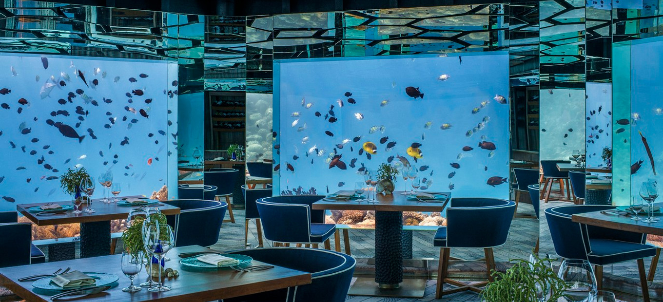 Maledivy - podmořské restaurace