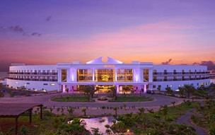 Meliá Dunas Beach Resort & Spa. A tropical paradise with superb facilities. (Cabo Verde)