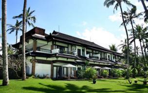 Candi Beach Resort and Spa