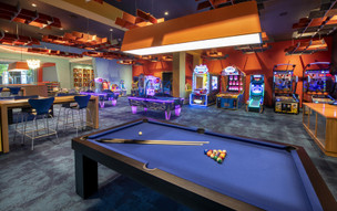 BOWLING & ARCADE (3)