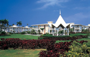 Playabachata Spa Resort