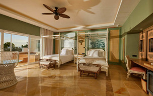 Cayo Levantado Resort