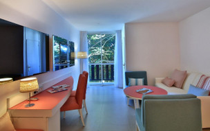 La Creole Beach Hotel and Spa