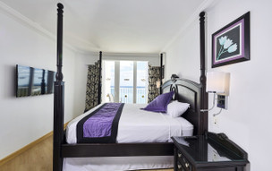 Riu Palace Paradise Island