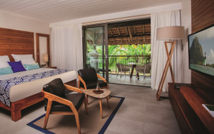 Paradis Beachcomber Golf Resort and Spa