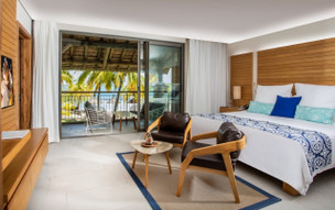 Paradis Beachcomber Golf Resort and Spa