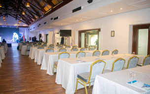 Crystals Beach Resort Belle Mare