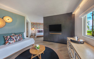 Victoria Beachcomber Resort and Spa