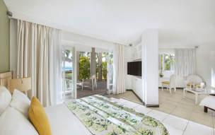 Victoria Beachcomber Resort and Spa