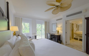 Royal Hideaway Playacar