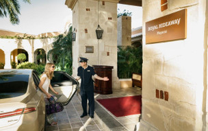 Royal Hideaway Playacar