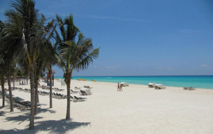 Royal Hideaway Playacar