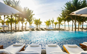 Royal Hideaway Playacar