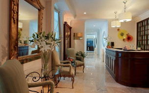 Royal Hideaway Playacar