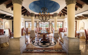 Royal Hideaway Playacar