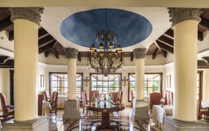 Royal Hideaway Playacar