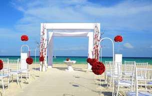 Royal Hideaway Playacar