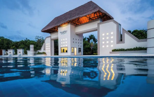 BlueBay Grand Esmeralda