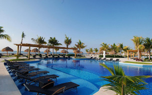 BlueBay Grand Esmeralda