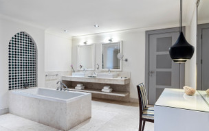 Juweira Boutique Hotel