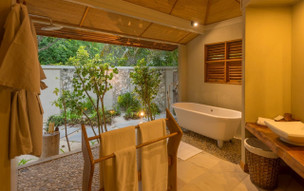 Denis Private Island