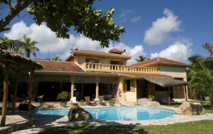 Castello Beach Hotel