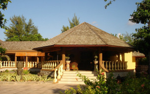 Castello Beach Hotel