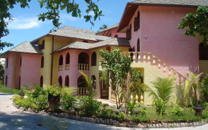 Castello Beach Hotel