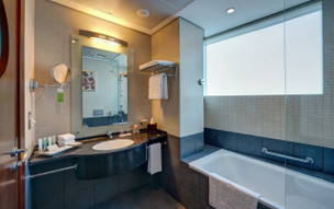 Rose Tower ex. Rose Rayhaan by Rotana