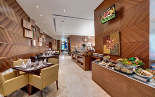 Emirates Grand Hotel FaB (4)