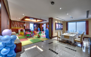 Emirates Grand Hotel FaB (18)