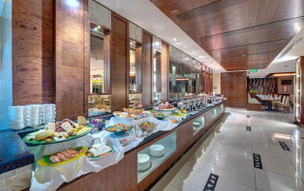 Emirates Grand Hotel FaB (3)