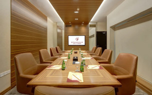 Grandeur Hotel
