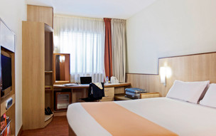 Ibis Al Barsha rooms (2)