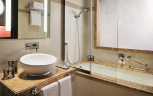 Avani Deira Dubai Hotel