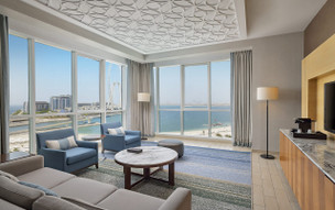Double Tree by Hilton Dubai - Jumeirah Beach