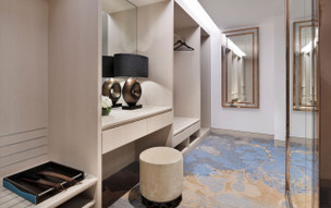 JW Marriott Hotel Marina