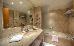 Dubai Marine Beach Resort (47)