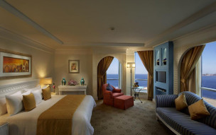 Habtoor Grand Resort, Autograph Collection