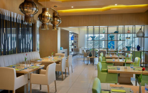 Habtoor Grand Resort, Autograph Collection