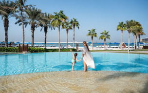 Four Seasons Dubai at Jumeirah Beach